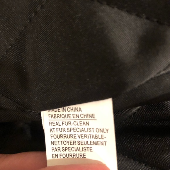 Black sport length Fur Coat. Nice medium weight! - Picture 5 of 5